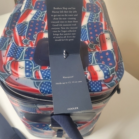 Vineyard Vines  Whale and USA Flag Red White & Blue 12 Can Cooler NWT - Picture 10 of 12